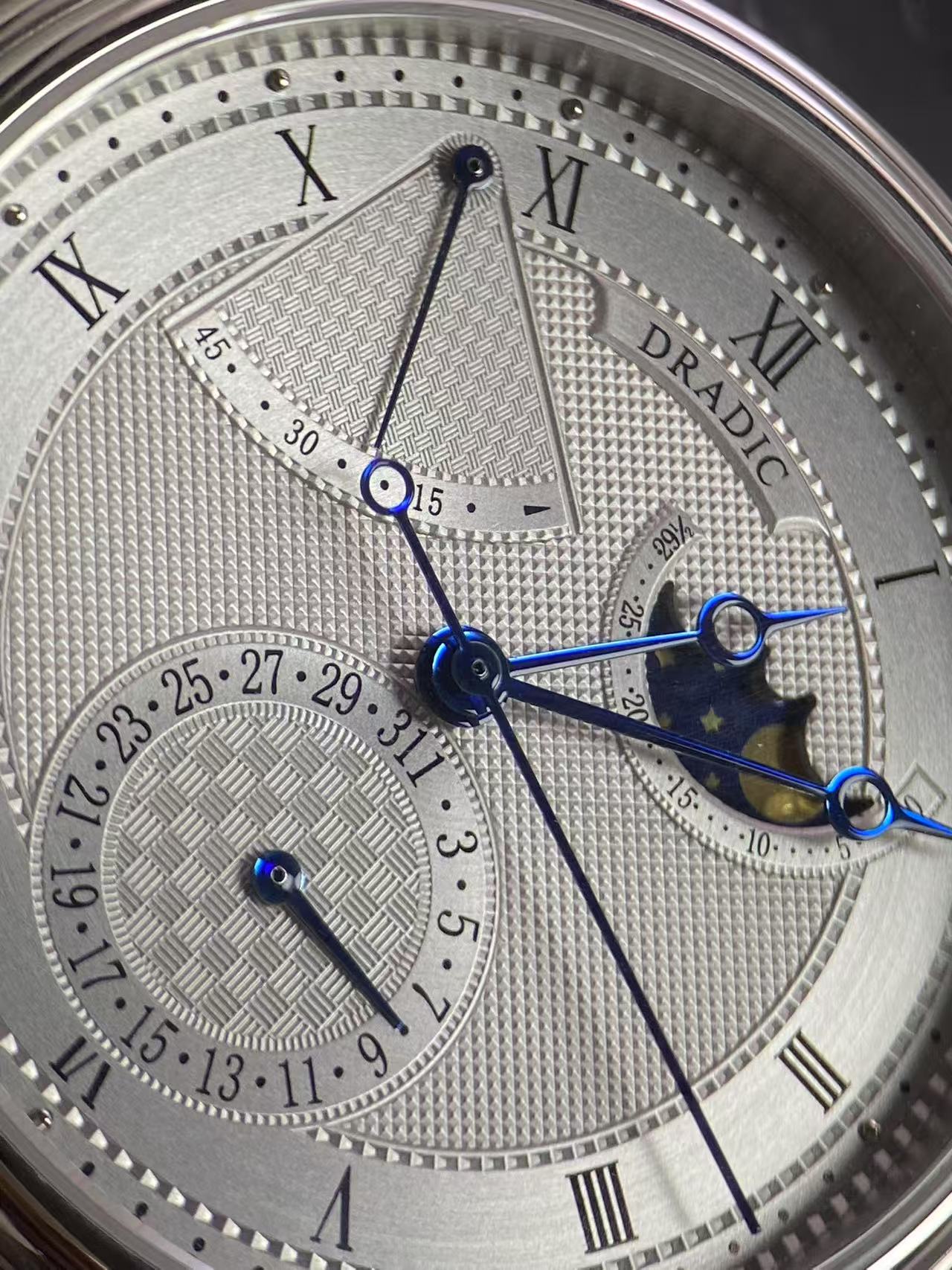 Jam Tangan Mekanik Otomatis Me - Guilloché Dial Watch ulasan dan harga