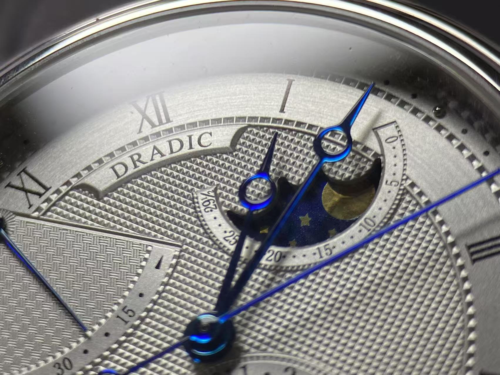 Jam Tangan Mekanik Otomatis Me - Guilloché Dial Watch ulasan dan harga